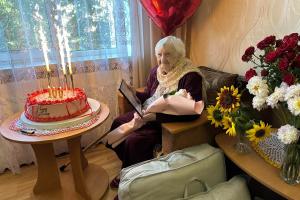 100 років – ціла історія життя: вітаємо ювілярку!
